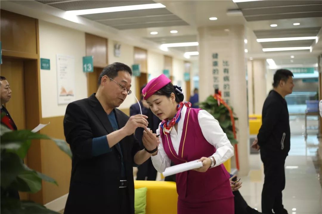 黄石24小时套医保卡(北京医保卡使用指南)